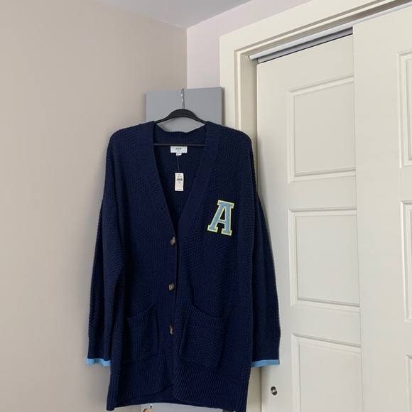 Aerie’s Navy oversized cardigan - Picture 1 of 6
